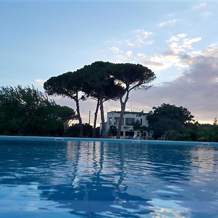 Tenuta Donnanna Agriturismo&Glamping Galatone Exterior foto